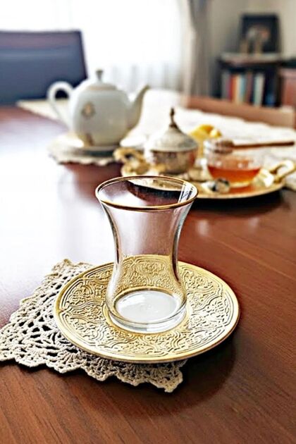Samanyolu İncebelli 12 Piece Tea Set – Gold Porcelain Plate | Premium
