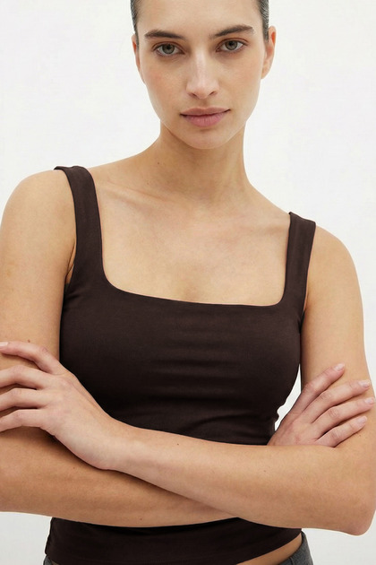 Kadın %95 Pamuk Kare Yaka Askılı Body - Kahve 2