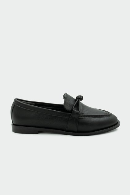 Onapy Black Flat Sole Knot Detailed Shoes
