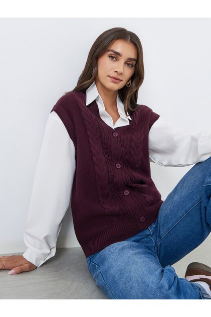 Women Burgundy Cable Knit Vest