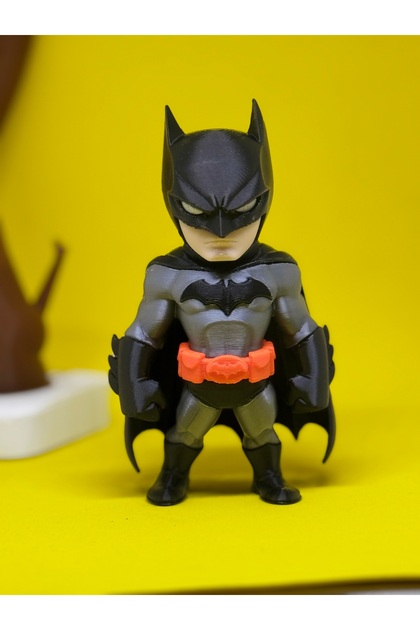 Batman figürü renkli