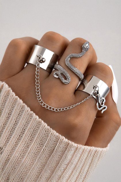 Silver Gothic Chain Snake Figured Adjustable Ring