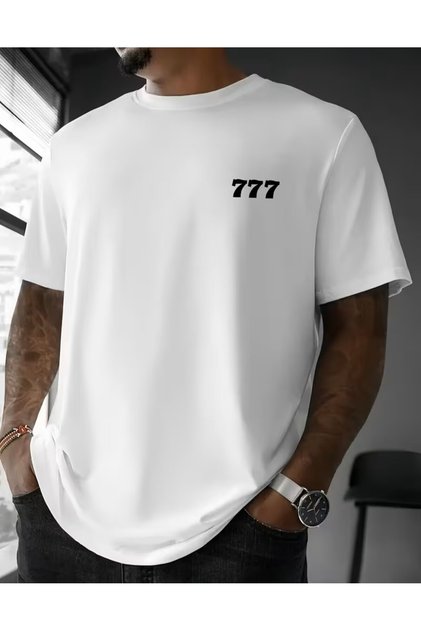 777 Written Pattern Print T-Shirt