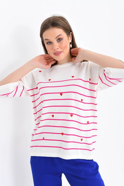Women's Crew Neck Short Sleeve Striped Heart Embroidered Knit Sweater 10163