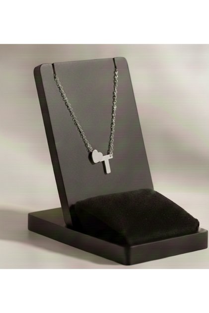 Steel Letter Heart Pendant Necklace, Stainless Steel Tarnish-Resistant Necklace, Silver, Stylish Detailed Gift Necklace, R Silver