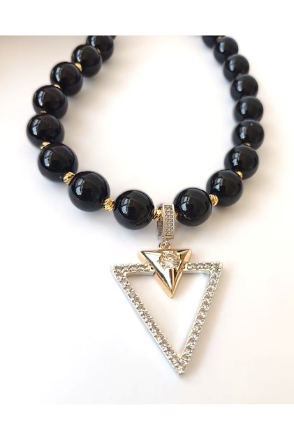 Full Zircon Stone V Model Acrylic Bead Black Detail Necklace Special Series