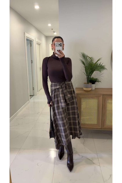 Huser Brown Plaid Skirt with Belt and Buttons