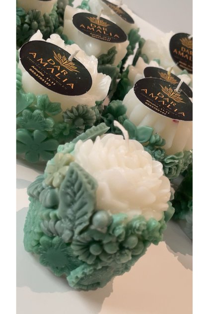 بوكس الشموع النباتية – إصدار فاخر من 12 قطعة فنية يدوية