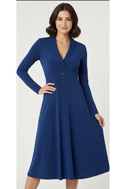 Modern Posture Dress for Retro Lovers