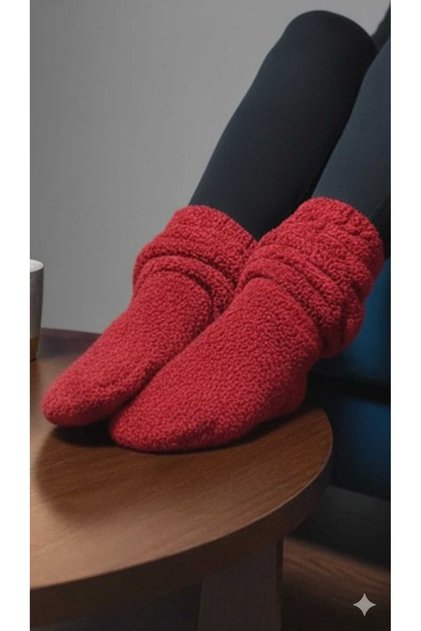 Wellsoft Plush Knee High Home Socks Long Socks Booties Winter Unisex Red