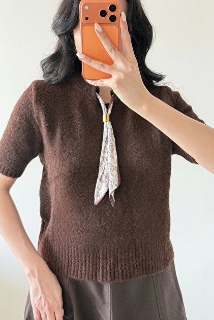 Women's Brown Scarf Short Sleeve Sweater 1014-2536
