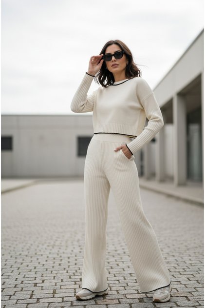 Women's Crew Neck Crop Pants and Knitted Top and Bottom Set