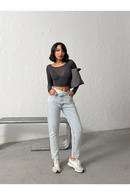 Ice Cream Front Asymmetric Belt Detail Mom Jeans