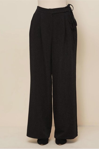 PANTALONE SA VEZANJEM 70932