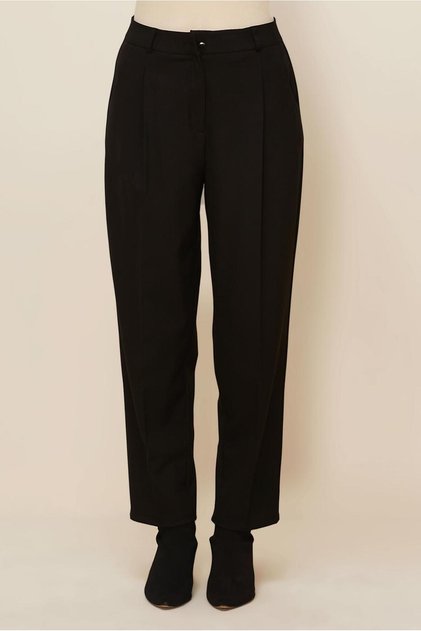 PANTALONE SA DETALJNIM DŽEPOVIMA 70907