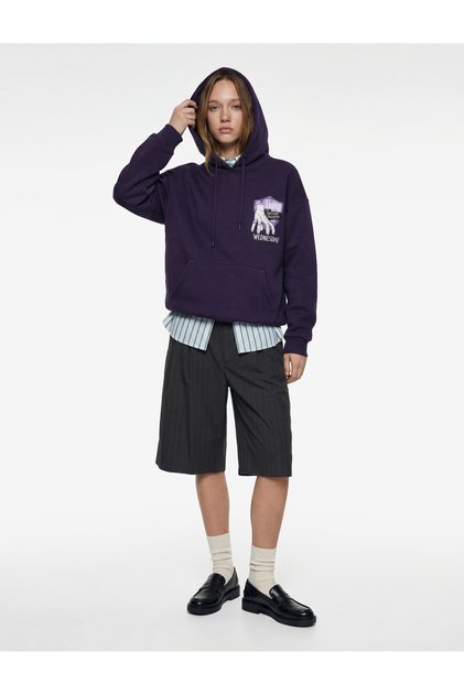 Fleece-Lined Wednesday Licensed Kangaroo Pocket Hooded Back Printed Oversized Sweatshirt