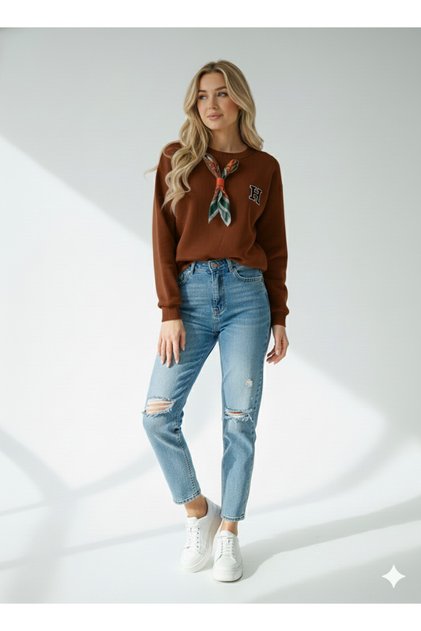Women's Crew Neck Scarf Inside Cotton Soft Textured Embroidered Long Sleeve Sweatshirt