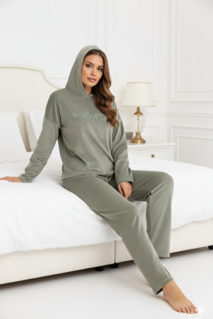 Kadife Yumuşak Dokulu Kadın Pijama Takımı