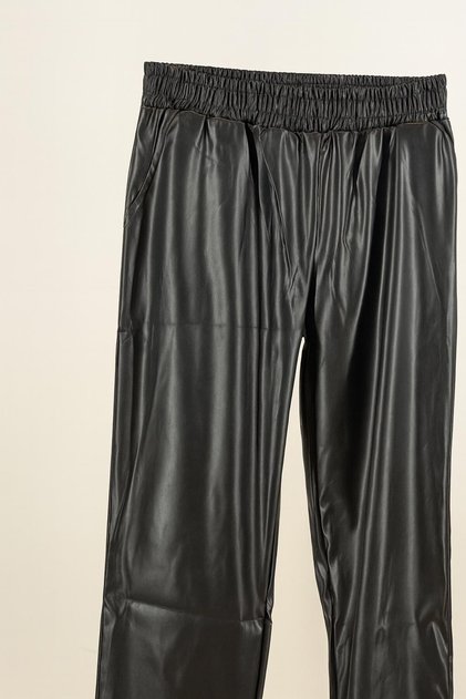 PANTALONI DIN PIELE