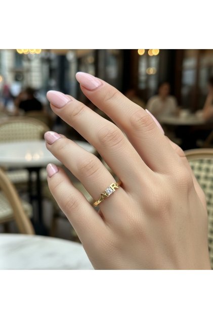 KİŞİYE ÖZEL TEK TAŞ HARFLİ 925 AYAR YÜZÜK