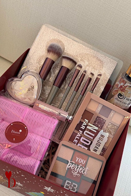Dami Beauty ADVENT CALENDAR 6 FARKLI ÜRÜN SÜPRİZ PAKET / MAKYAJ