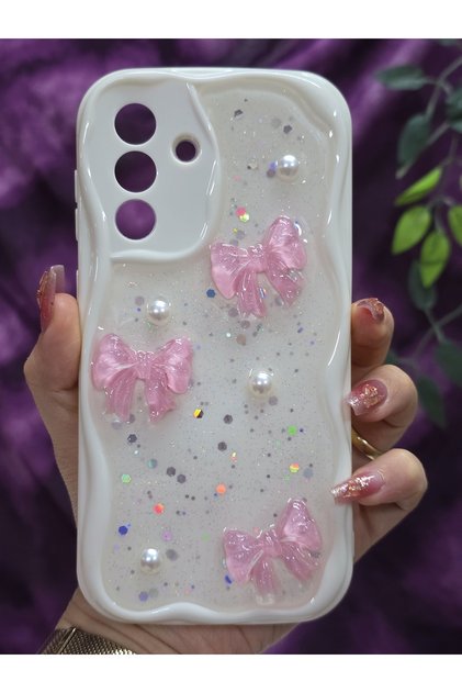 Samsung Galaxy A56 Uyumlu Pembe Fiyonk & İnci Detaylı Simli Epoksi Telefon Kılıfı
