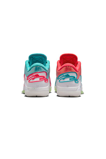 Nike LeBron 22 'Christmas Pack - Limelight' Basketbol Ayakkabısı