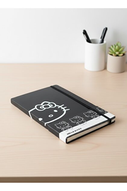 Hello Kitty Undated Agenda with Expandable Pockets