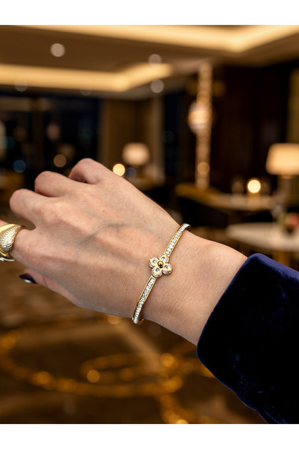 Flower Stone Gold Steel Handcuff Bracelet
