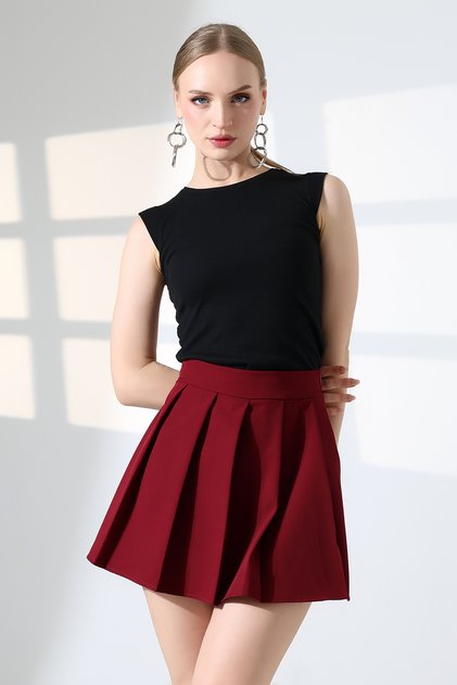 Pleated Shorts Skirt with Zipper Closure