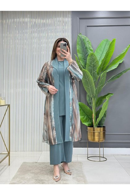 Plus Size 3-Piece Lace Tunic Set