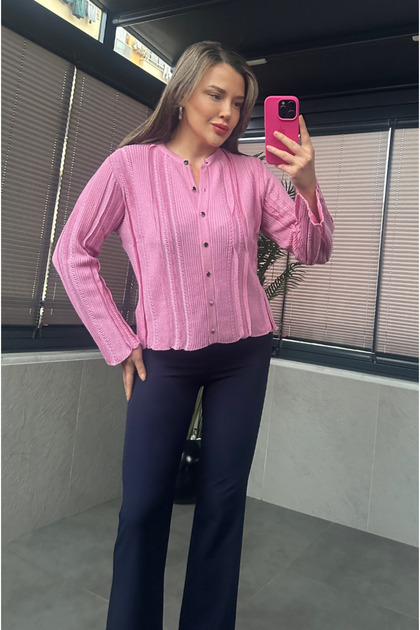 Dark Pink Knitwear Cardigan with Silvery Fine Weave Detail