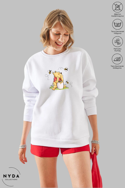 Unisex Long Sleeve Winnie the Pooh Printed Crew Neck Hoodless Fleece-Lined Oversized Sweatshirt