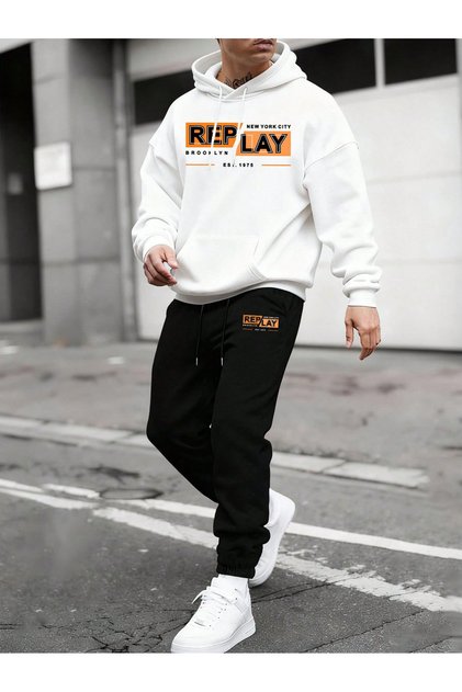 Daily Replay Printed 3 Thread Comfortable Winter Thick Bottom Top K Hooded Tracksuit Set