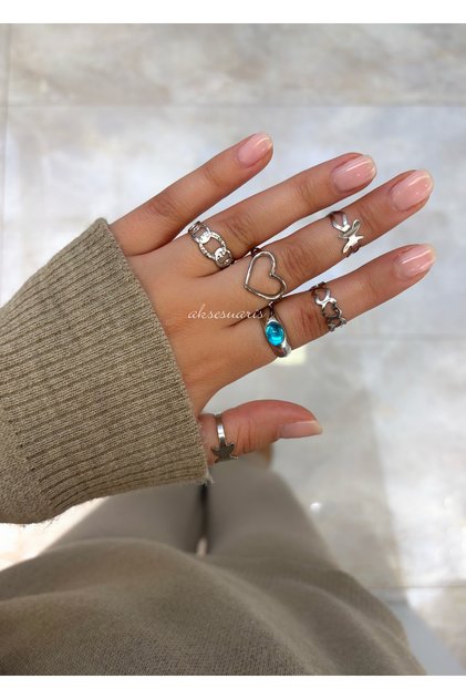 مجموعة من 6 خواتم نسائية فضية اللون