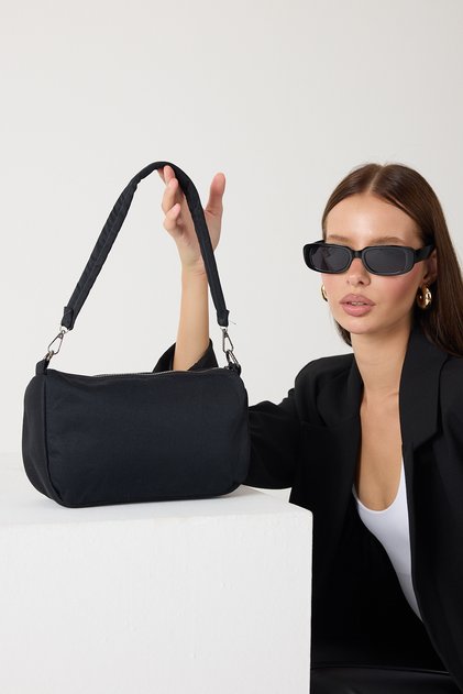 Women's Black Minimal Design Fabric Baguette Shoulder Bag