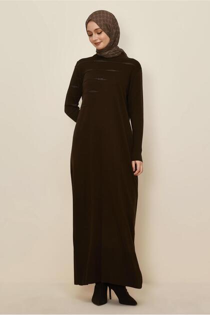 ROCHIE TRICOTATĂ CU BRODATURĂ PUL 45822