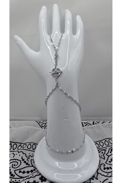 Stainless Steel Silver Color Snowflake Themed Zircon Stone Shahmeran