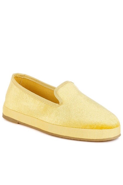 Women Velvet Round Toe Slip-On Loafers in Light Yellow