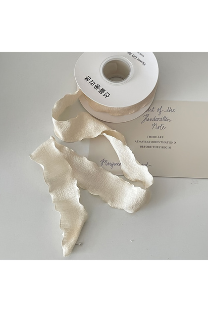 4cmX9m 1roll Bohemian Pleated Fabric Ribbon for Gift Wrapping and Bouquet Accents –Elegant, Texture-