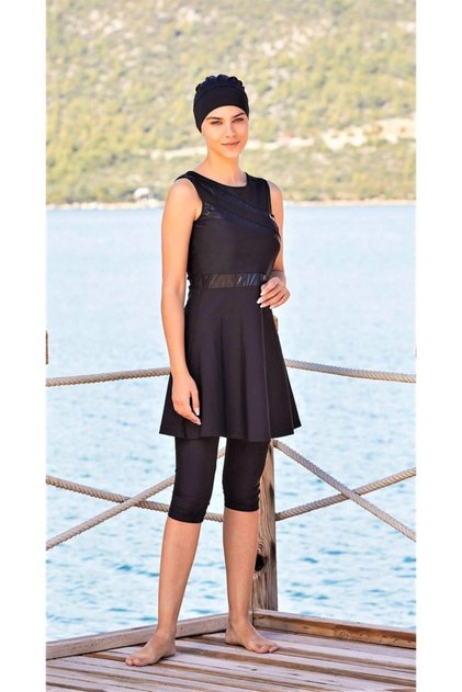 Thick Strap Capri Tights Pool Swimsuit Black
