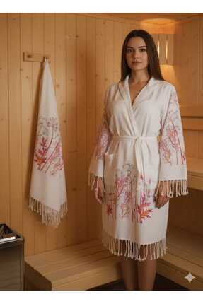 LC Waikiki Rmz Gi̇yi̇m Farkiyla Hooded Women's Bathrobe- Trendyol