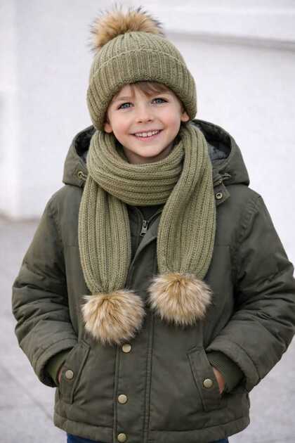 Girl's Double Pompom Knitwear Scarf Beanie Set