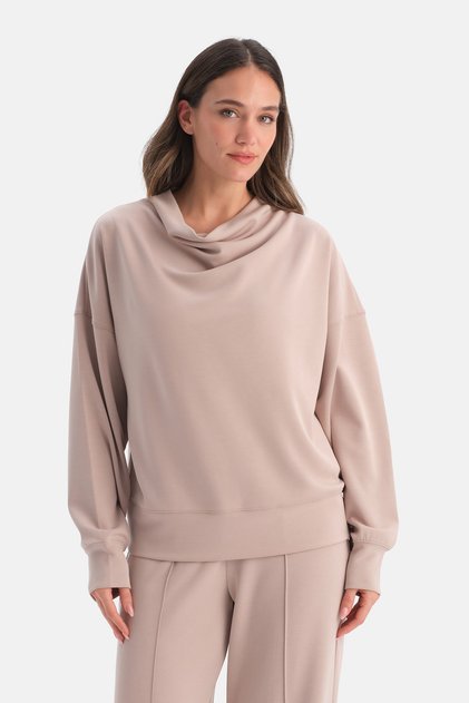 Sütlü Kahve Dökümlü Yaka Sweatshirt