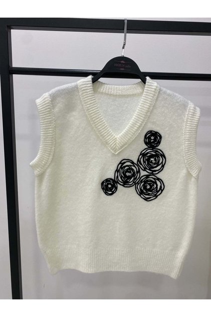 Black Embroidery Detailed V-Neck Knitwear Sweater