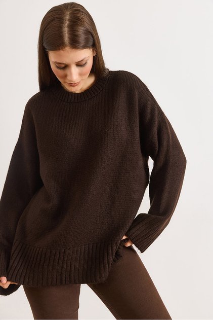 Women's Bitter Brown Crew Neck Thick Banded Oversized Knitwear Sweater Kzk-19000988