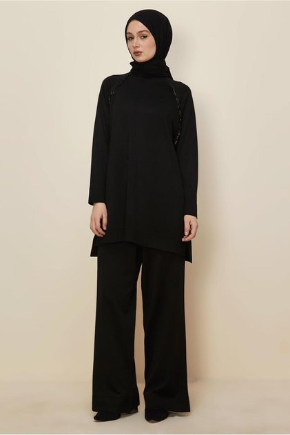 Tricot Suit with Beaded Detail Pants 45873