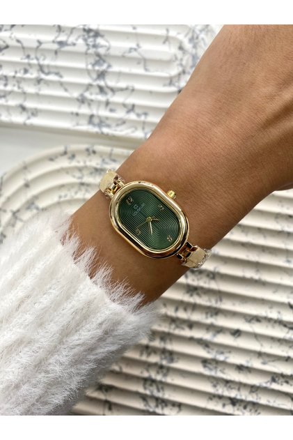 Vintage Oval Gold Inside Green Women Wrist Watch