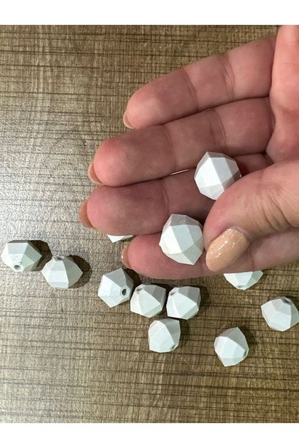 16 Pieces 1 cm Angled White Beads Jewelry Beads