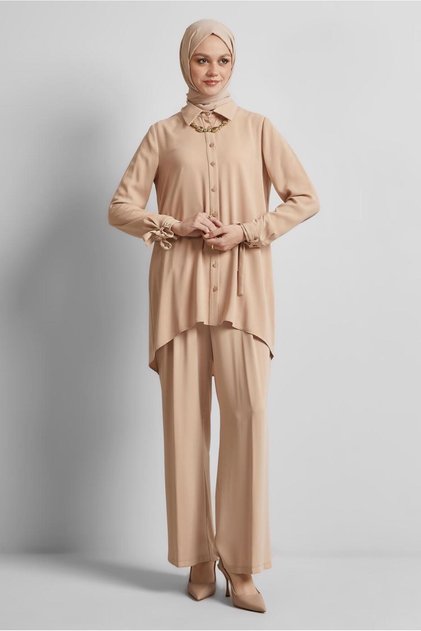 Shirt Collar with Pants Suit 44483-1